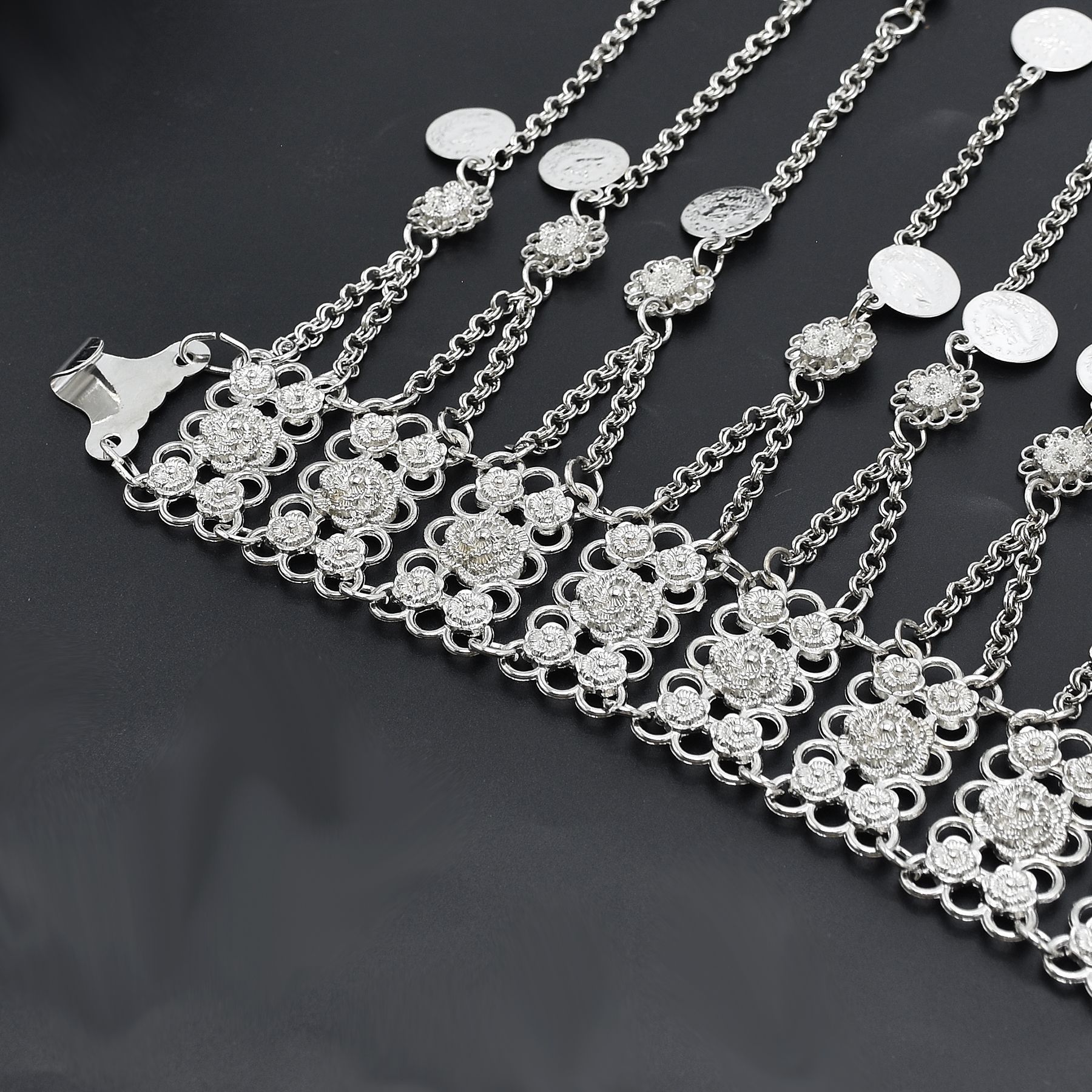 Silver Plated Moroccan Caftan  - огляд і ціна Body Jewelry Indian