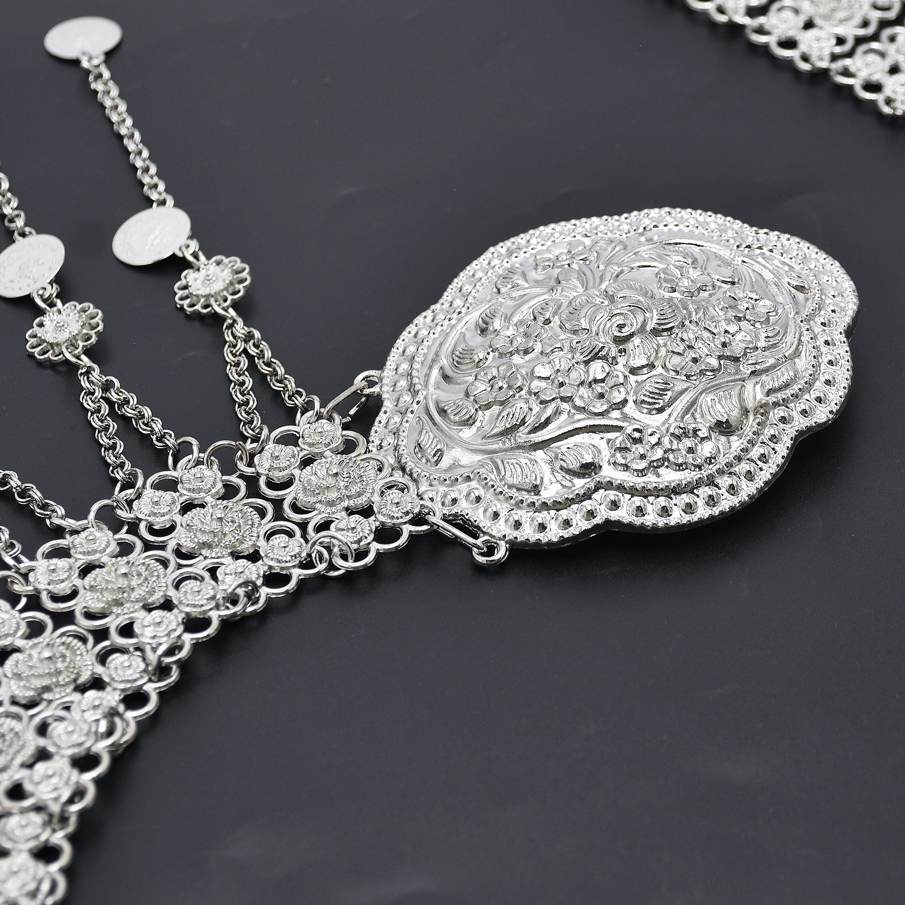 Silver Plated Moroccan Caftan  - огляд і ціна Body Jewelry Indian