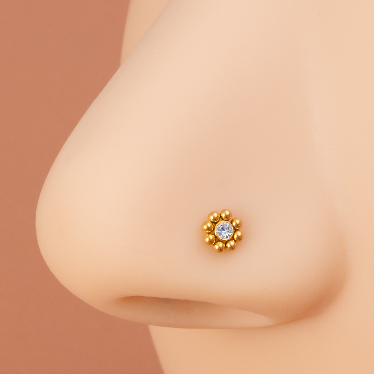 1pc of Flower-Shaped Screw Nos - огляд і ціна Nostril Screw Pin