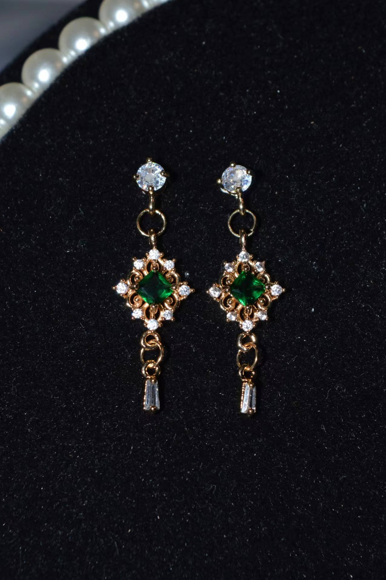 1/3 BJD Doll Earrings Uncle Un - огляд і ціна Body Jewelry Universe
