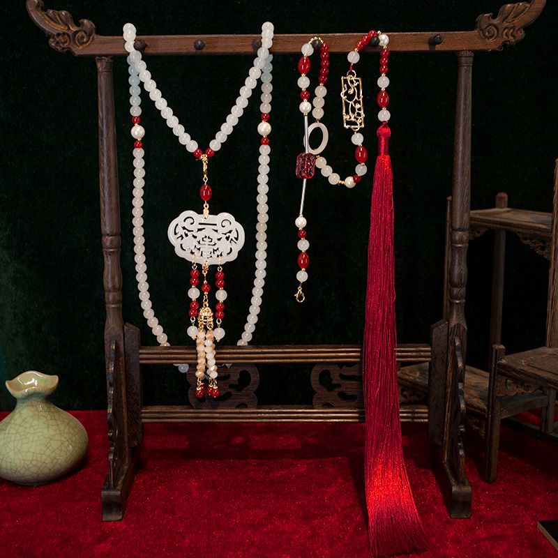 Backed Cloud, Yingluo, Versati - огляд і ціна Body Jewelry Back